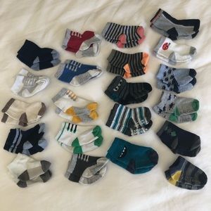21 pairs of baby boys socks